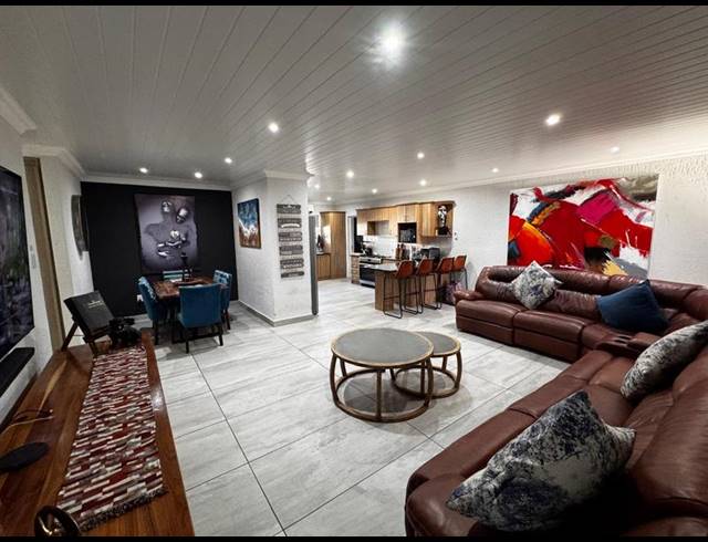 4 BEDROOM HOUSE FOR SALE IN MONTE CHRISTO